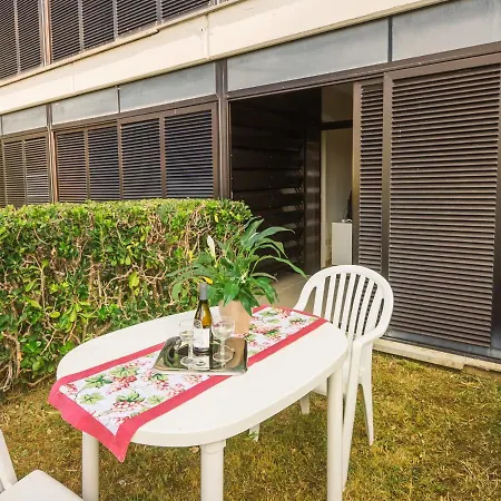Bilo Garden-6 By Interhome
